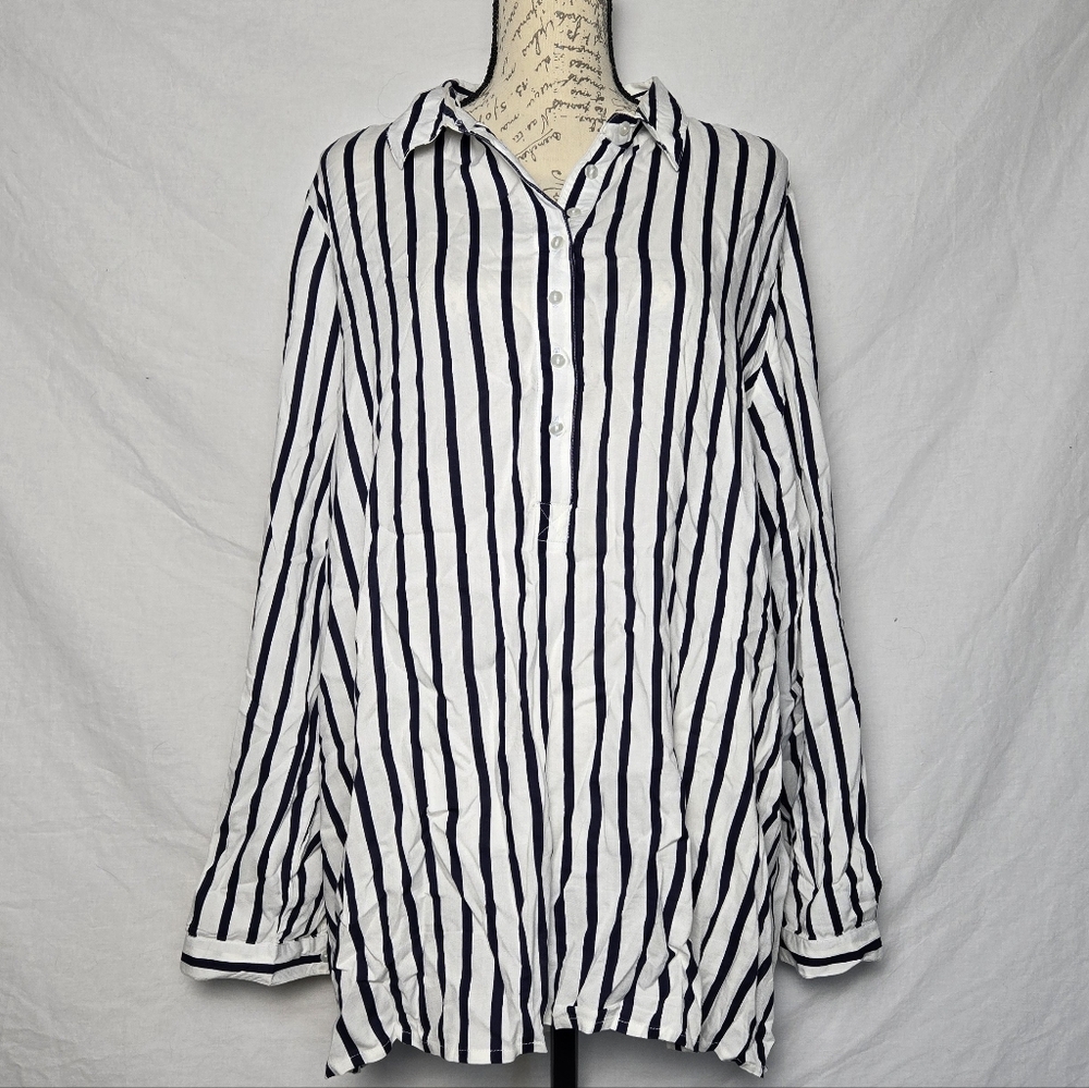 ellos Navy and White Striped Casual Shirt